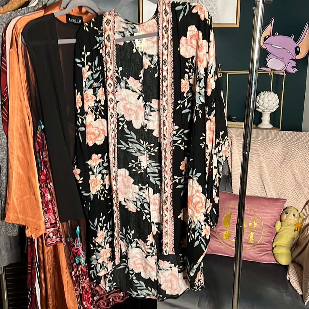Billabong floral duster worn once